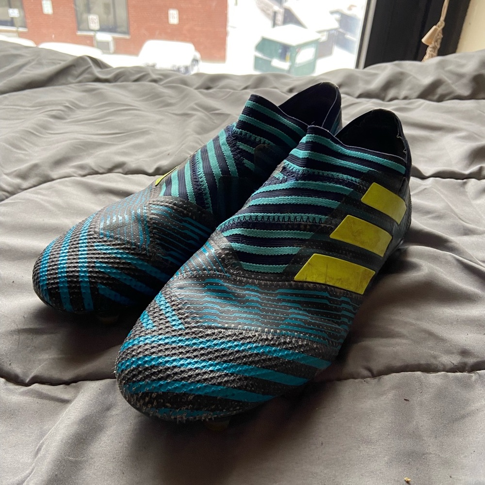 Adidas nemeziz laceless soccer boots